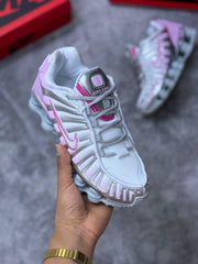 NIKE SHOX