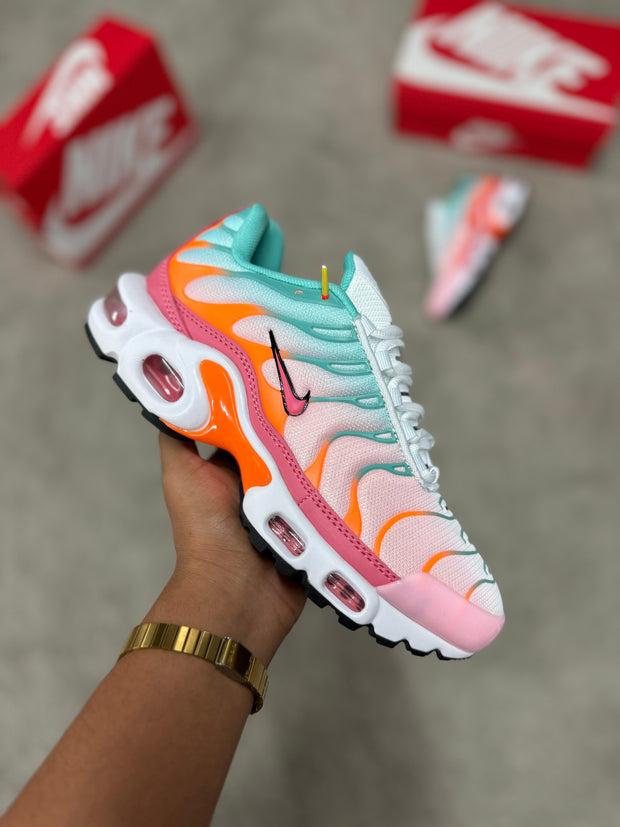 NIKE TN