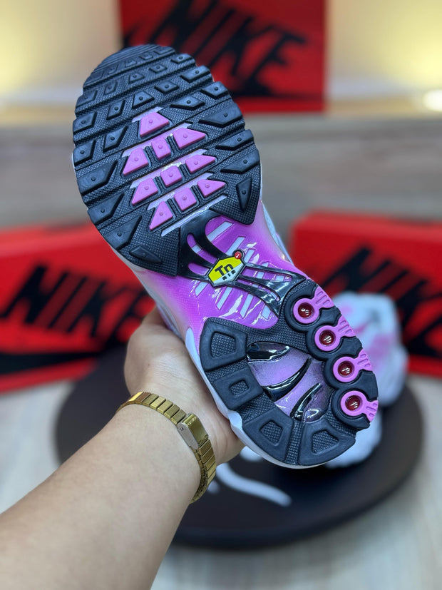 NIKE TN