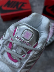 NIKE SHOX